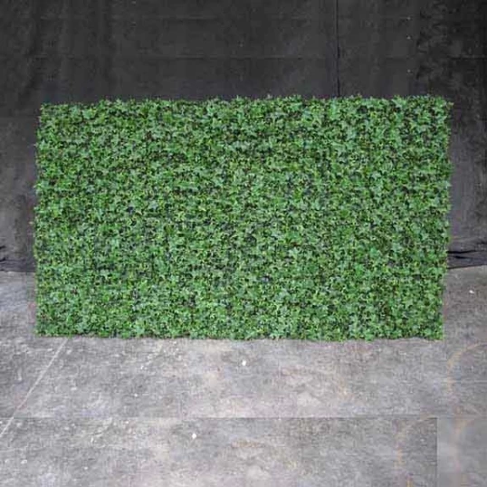 Outdoor Artificial English Ivy On Galvanized Metal Screen