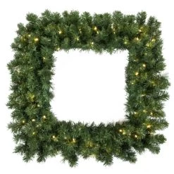 36 Inch Grand Teton Square Wreath: Clear LEDs